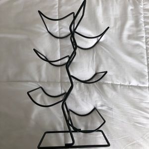 Minimalist black wire wine rack